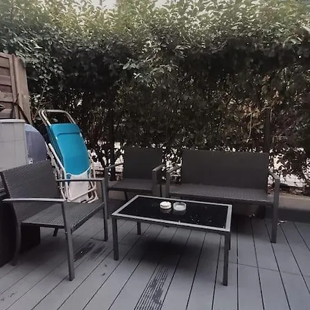 Le Romainvillois-terrasse Aux Portes De Paris