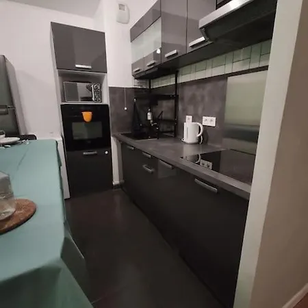 Apartment Le Romainvillois-terrasse Aux Portes De Paris